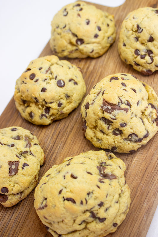 Box of Classic Chocolate Chip Cookies (6)